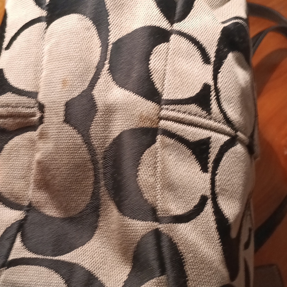 Coach Stylish Black and Tan Women's Bag - Picture 8 of 12